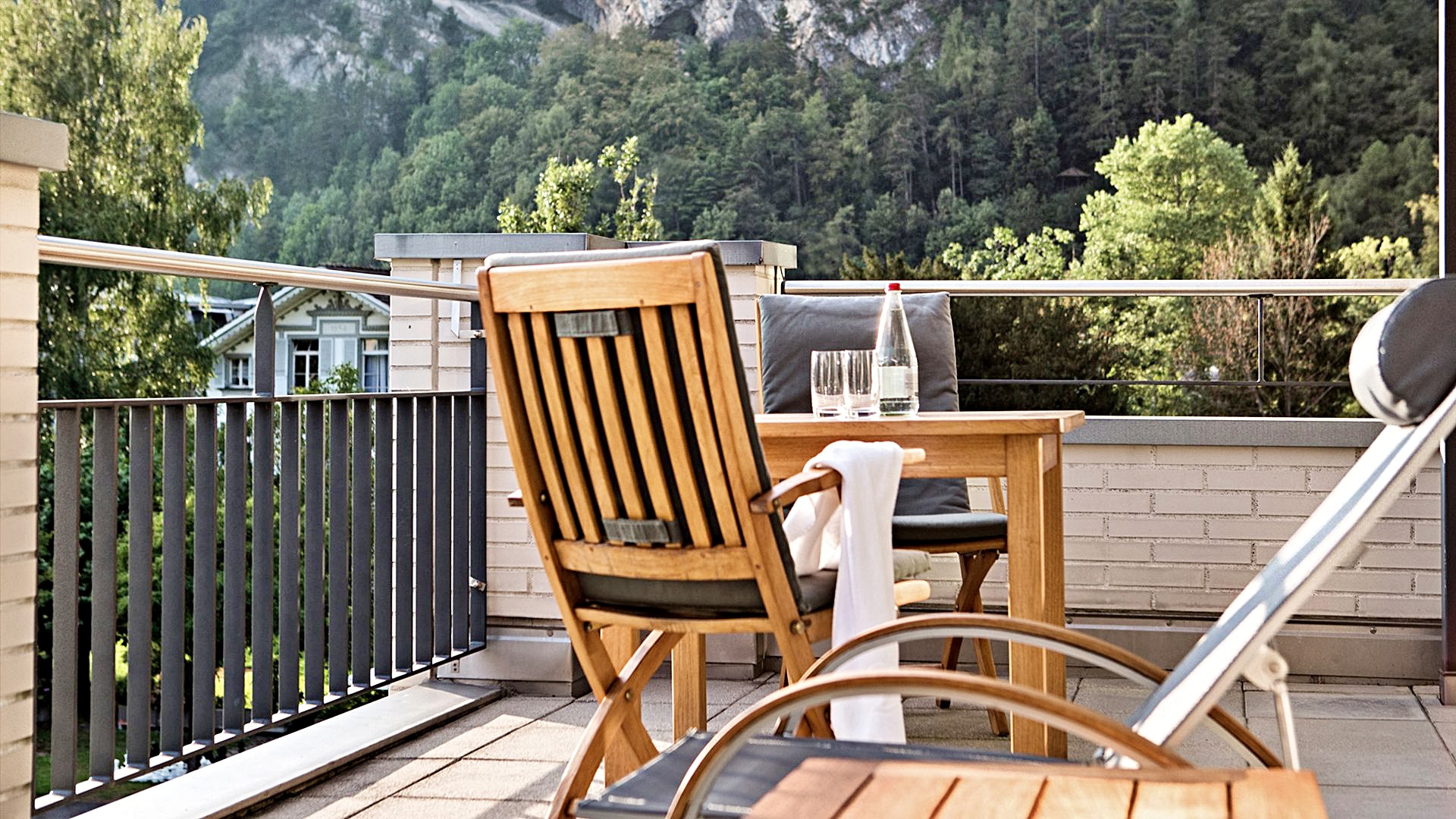 네성스 주니어 스위트