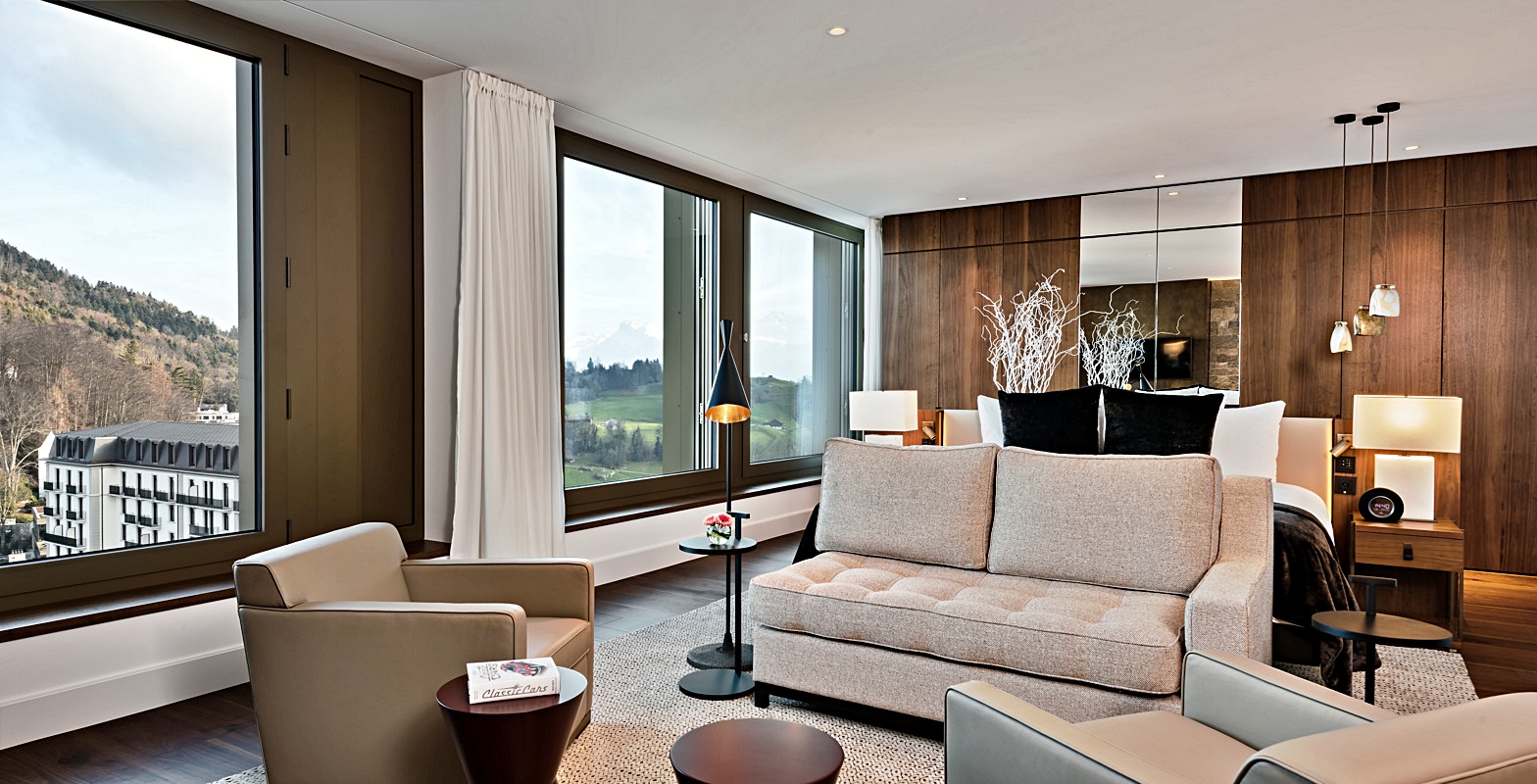 컨템포러리 레이크뷰 펜트하우스 스위트