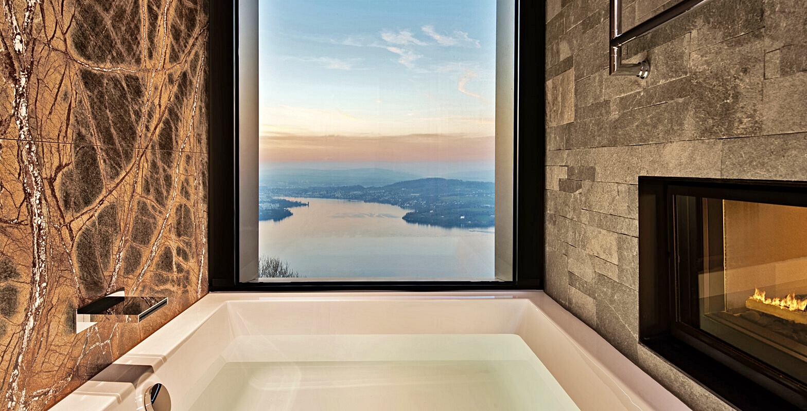 컨템포러리 레이크뷰 스파 스위트