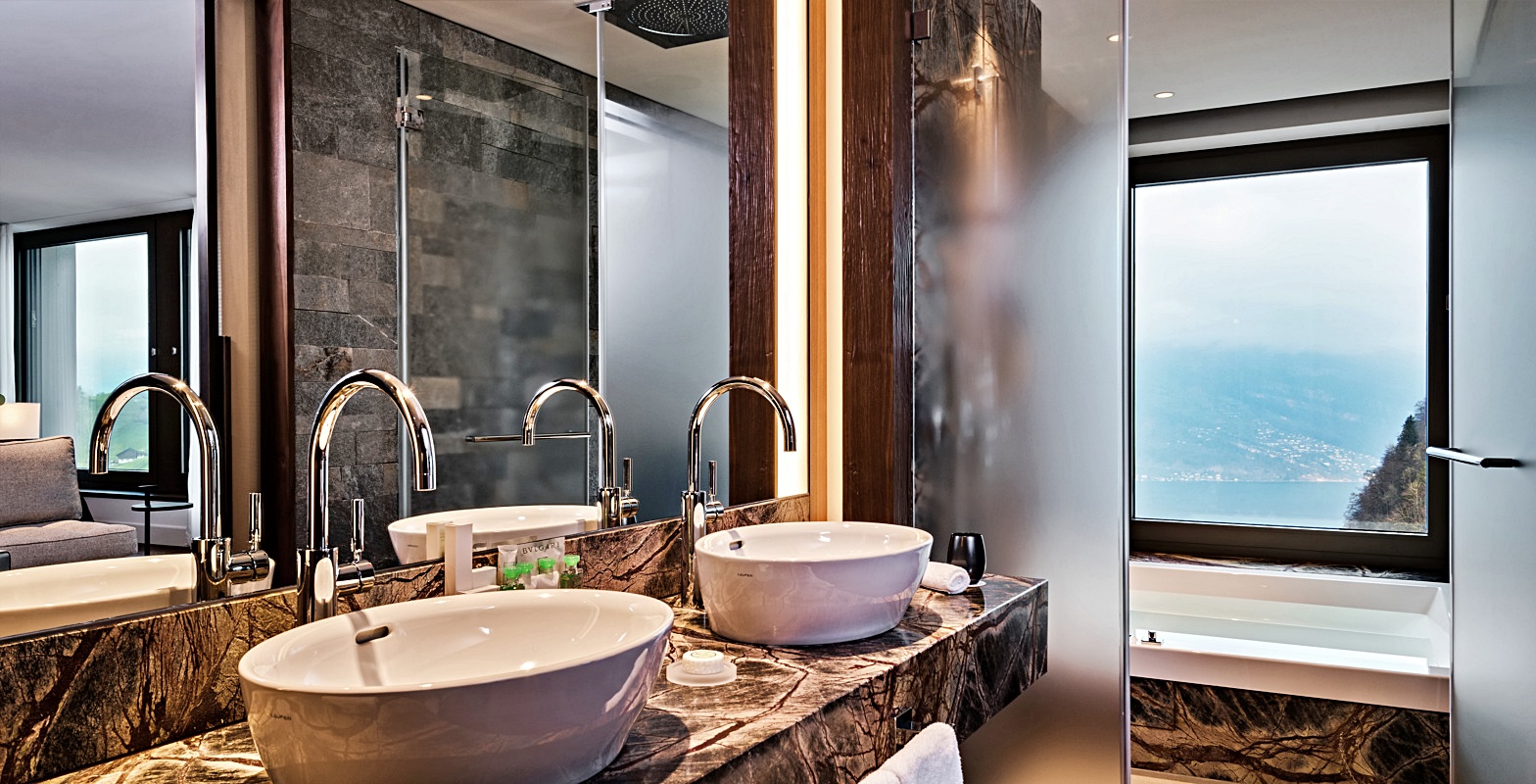 컨템포러리 레이크뷰 펜트하우스 스위트