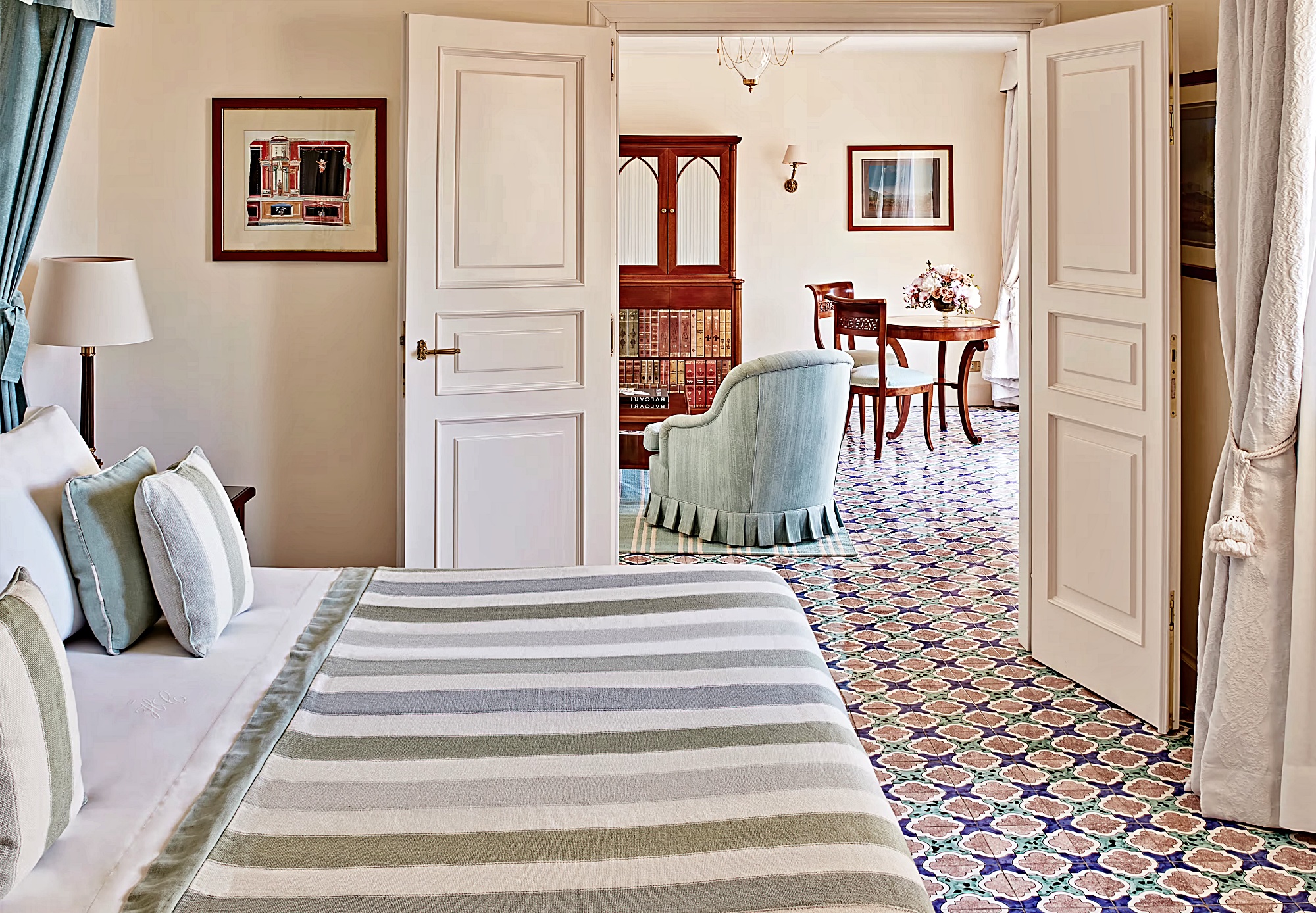 디럭스 씨뷰 테라스 스위트